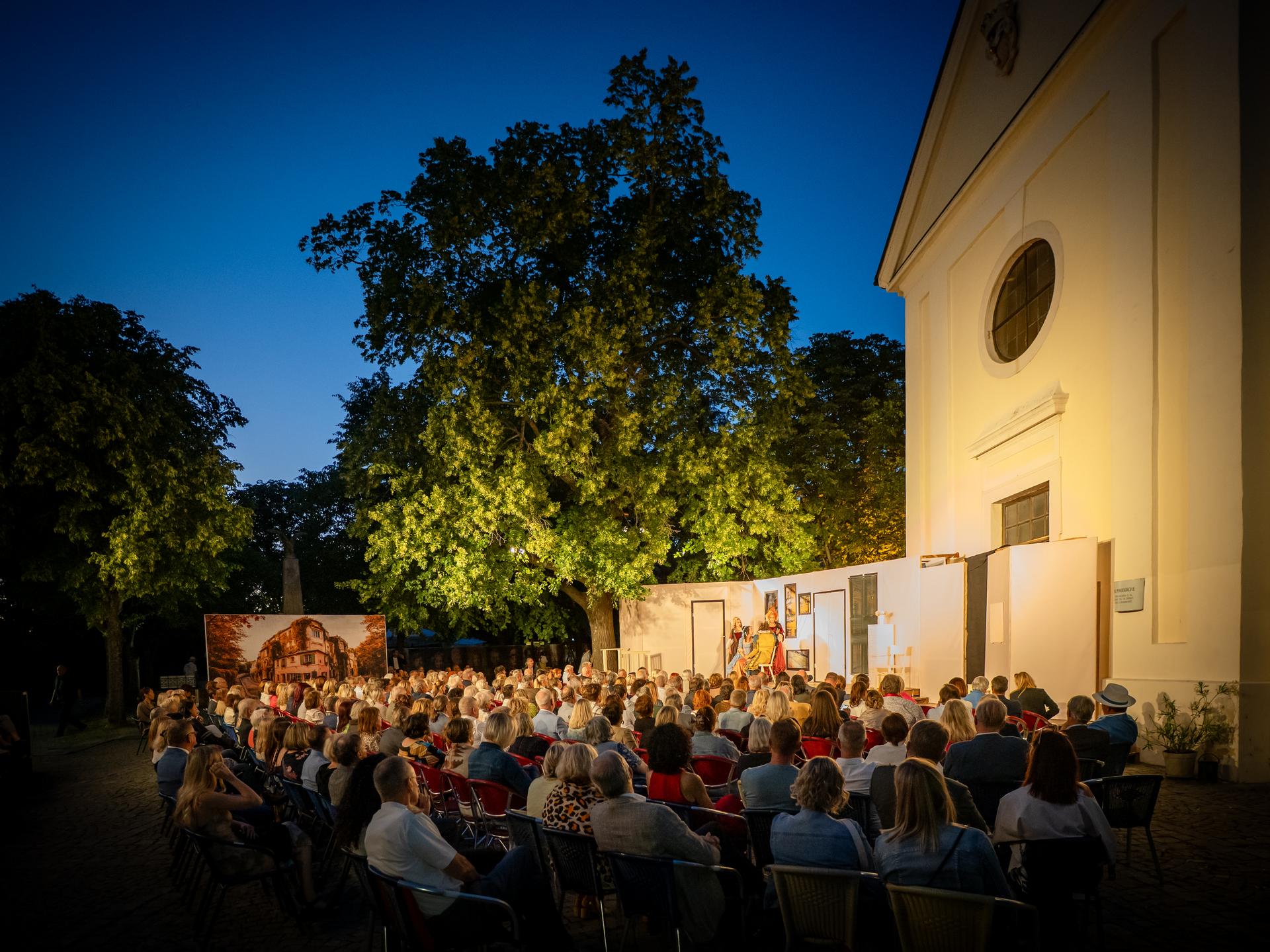 2026 Abendstimmung bei der Aufführung von "DER GEIZIGE"